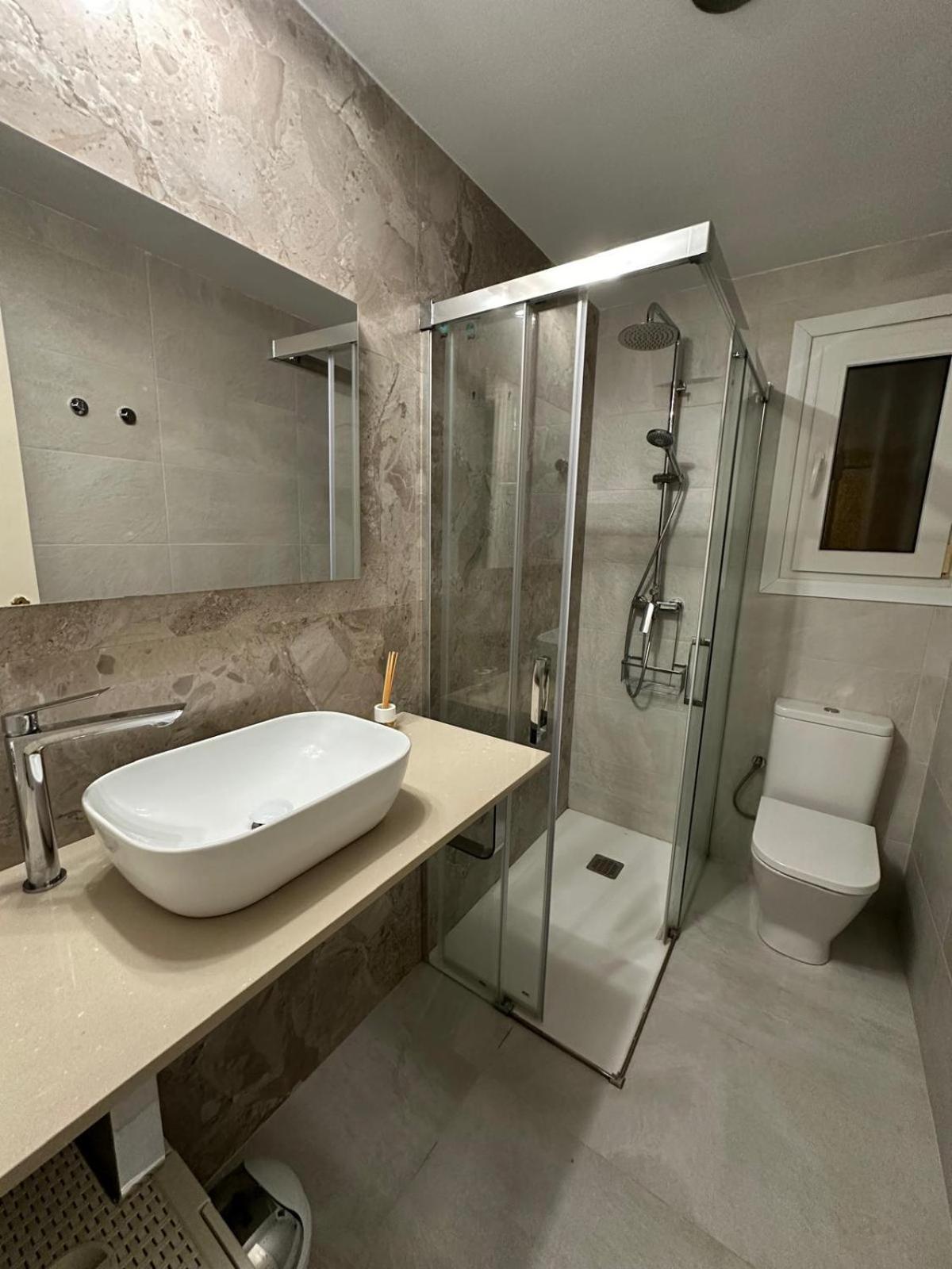 Oliva Nova Flat In Front Of Met Apartment Ngoại thất bức ảnh